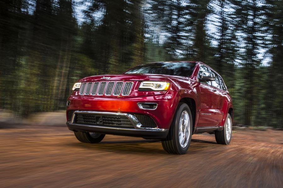  Jeep Grand Cherokee Summit 2014 года  (фото 24 из 61)